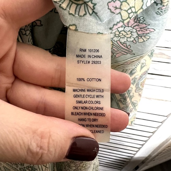 SOFT SURROUNDINGS Women's Tabitha Paisley Sky Pintuck Tunic Top Cotton Pastel XS - Picture 10 of 12